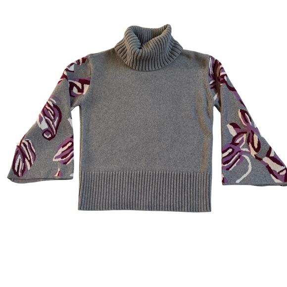 CAbi Eden Pullover Turtleneck Sweater Sz Small EUC Floral Bell Sleeves Gray 3704 - Picture 7 of 12